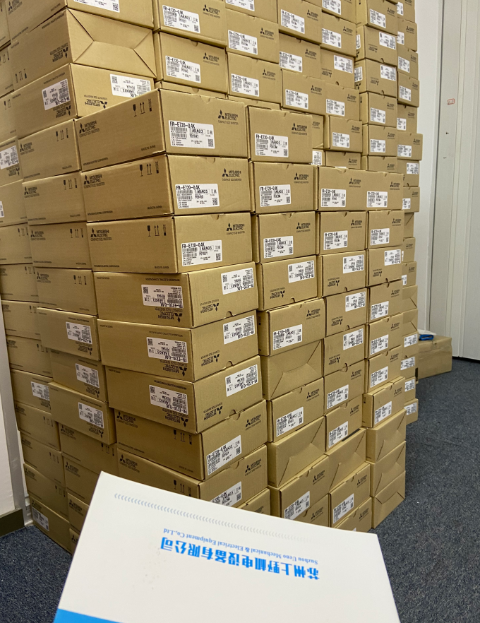 日本三菱变频器型号：FR-E720-0.4K 003.png