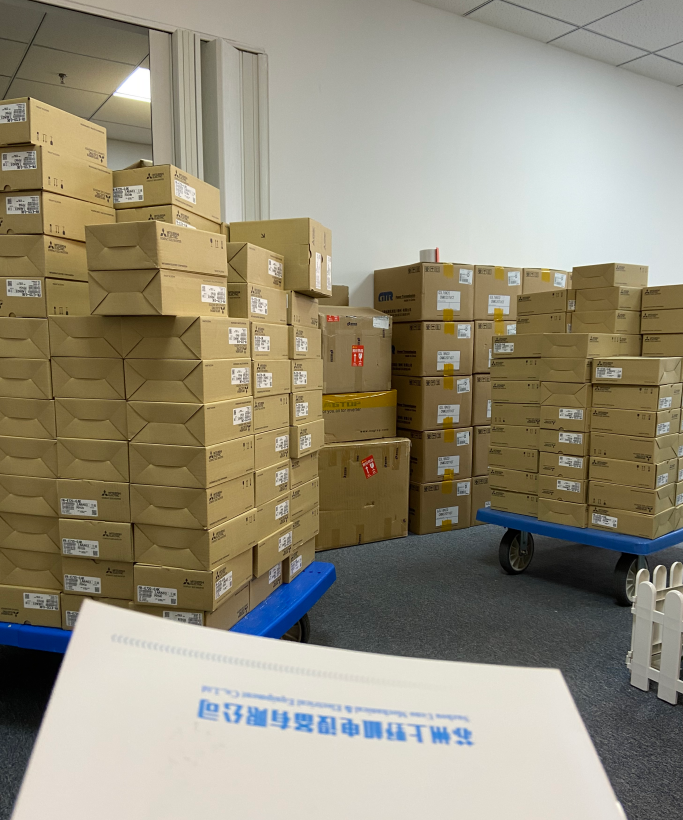 1790748844.png 日本三菱变频器型号:FR-E720-0.4K 007.png